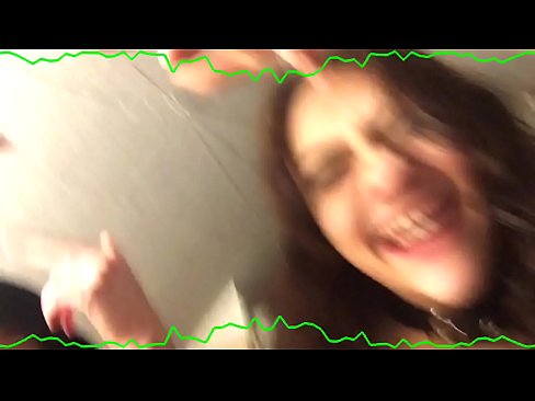 ❤️ Du pantikên hestyarî yên brunette yên seksî, keçikek quirky bastûr dimînin ❤️ Vîdyoyê qijk li me ️❤