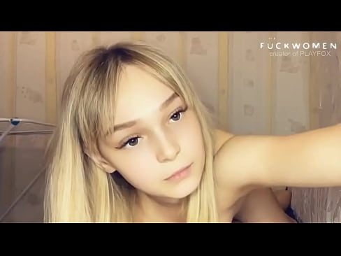 ❤️ Keça dibistanê ya têrnebûyî pereyê devkî yê bêhêz dide hevala polê ❤️ Vîdyoyê qijk li me ️❤